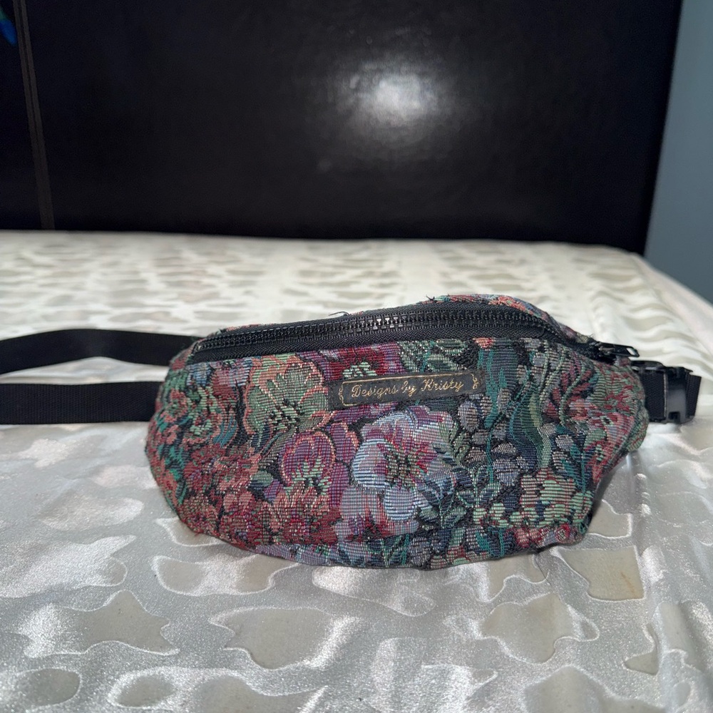 Vintage Floral Tapestry Waist Bag